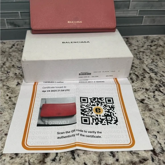 Balenciaga Pink lambskin leather Wallet with COA - Picture 2 of 11